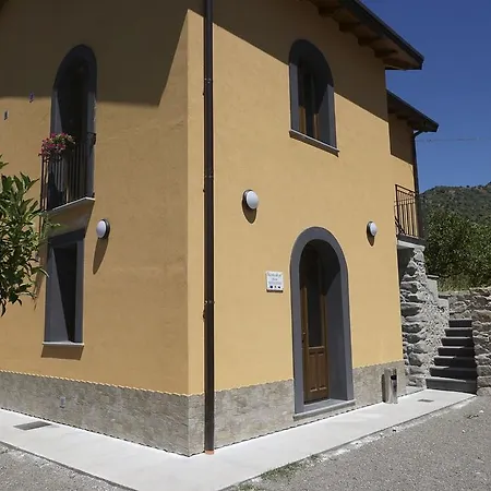 Pensión La Porta Delle Gole 3*